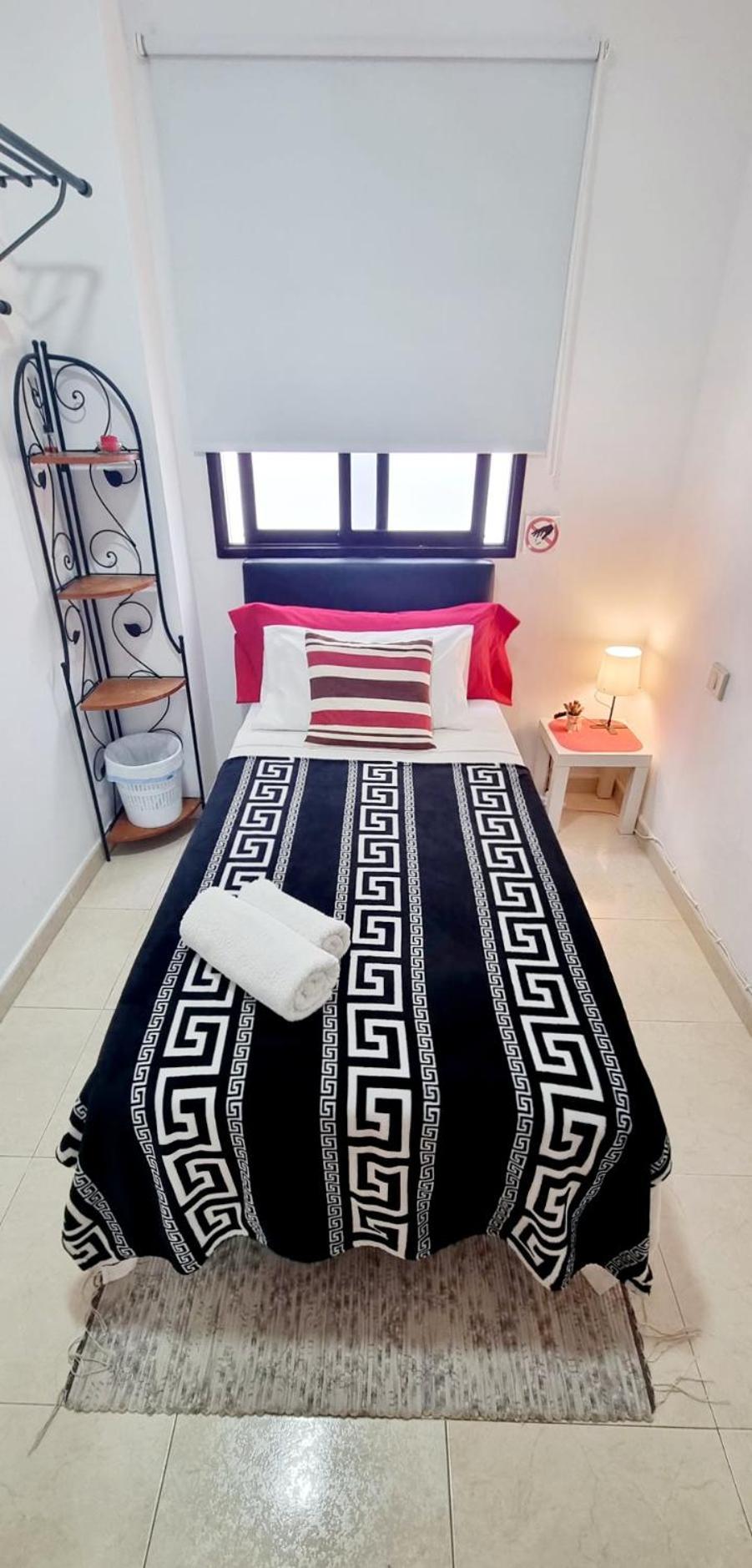 Almar We Go! Habitaciones Privadas En Alcala - Private Rooms - Pieces Privees - In Shared Apartment Kültér fotó