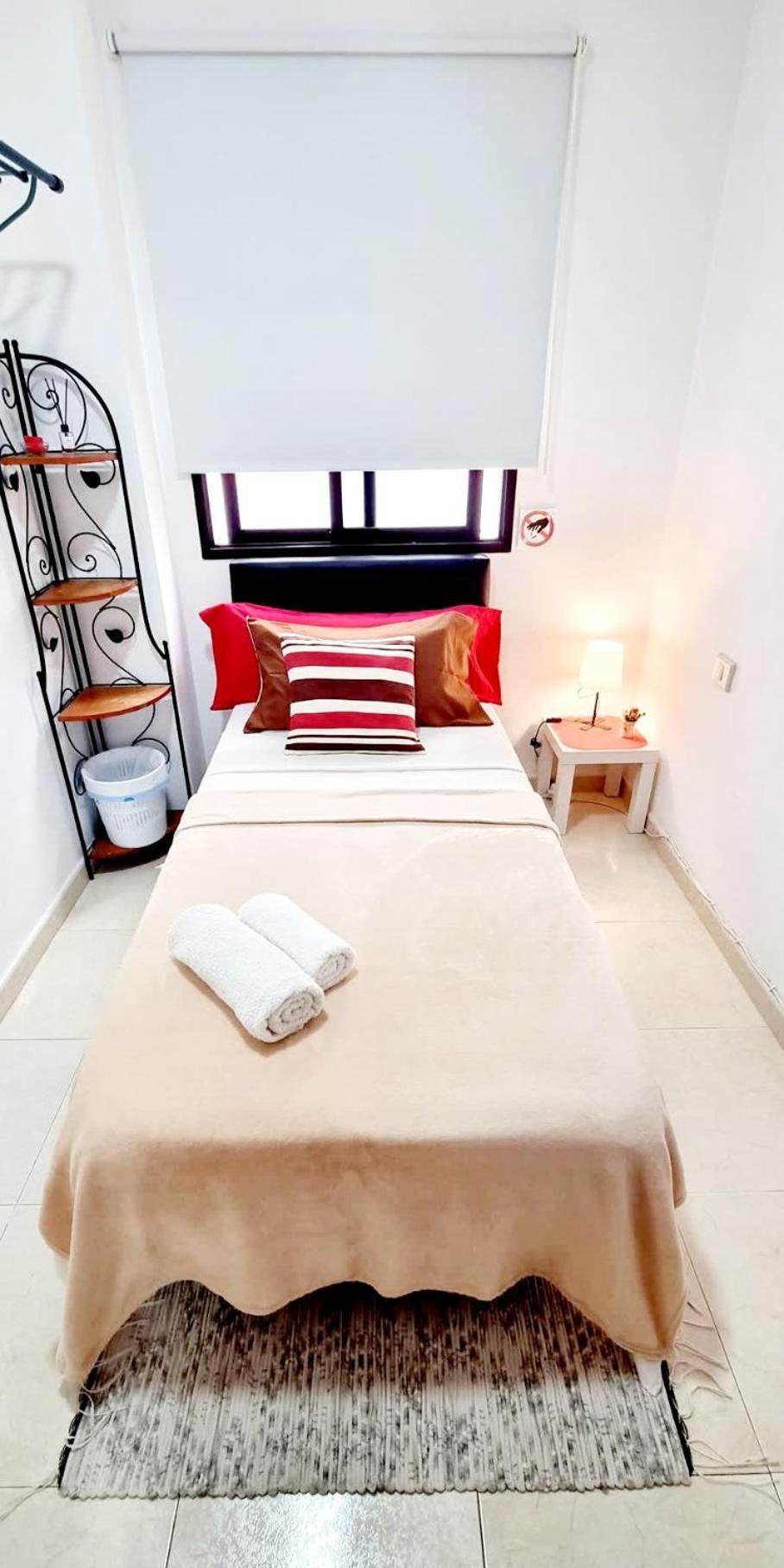Almar We Go! Habitaciones Privadas En Alcala - Private Rooms - Pieces Privees - In Shared Apartment Kültér fotó